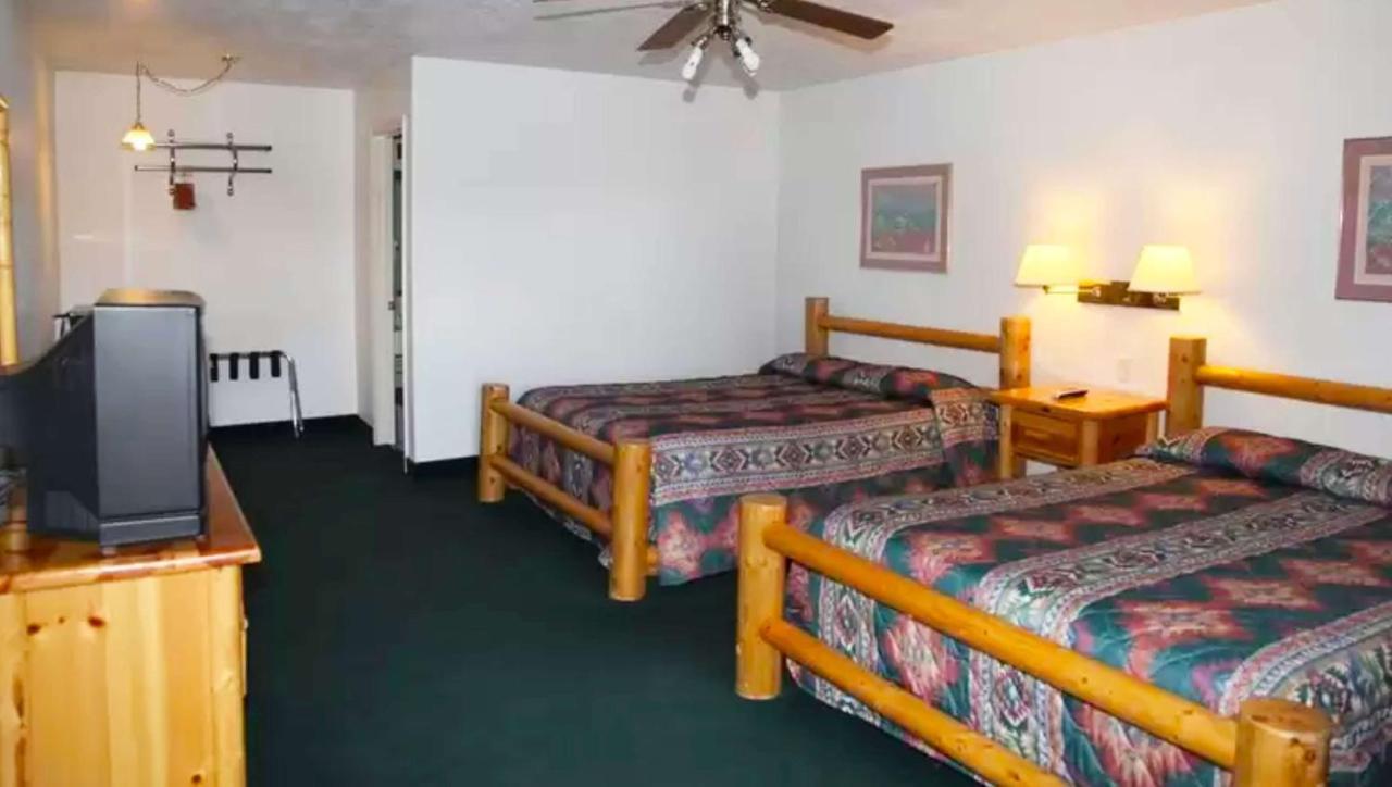 Marianna Inn Пейнгуич Екстериор снимка
